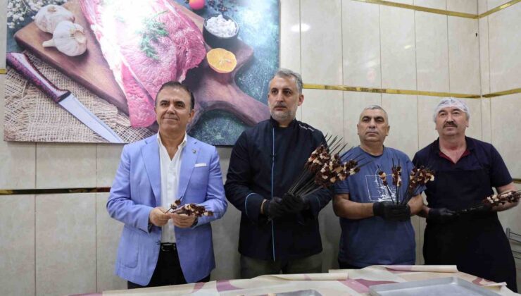 Kozan ciğeri coğrafi işaret için şişlere dizildi