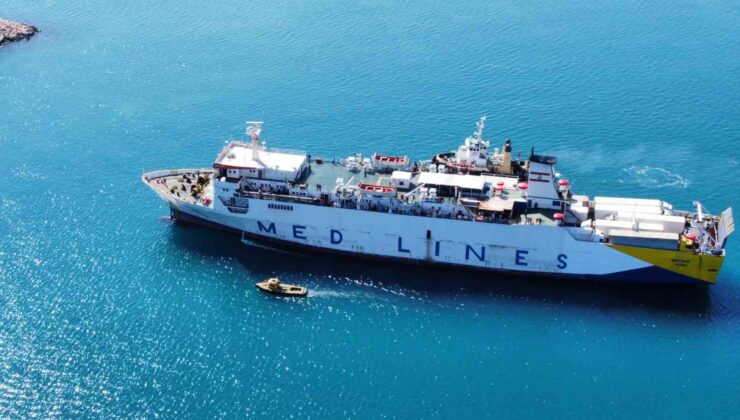 Lübnan’dan savaştan kaçanlar gemilerle Mersin’e geliyor