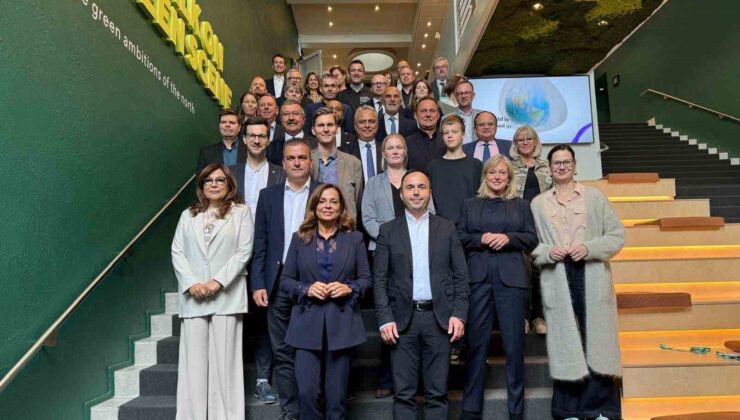 Muratpaşa Belediye Başkanı Uysal, Avrupa Sürdürülebilir Kentler Konferansı’na katıldı