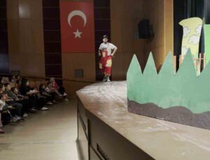 Pamuk ile Kömür, hem eğlendirdi hem öğretti