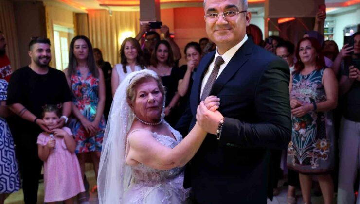 Platonik aşkına kavuşamadı, damatsız düğün yaptı