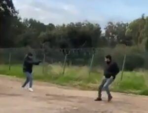 Pusu kurup cinayet anını kameraya çekmişler