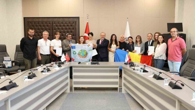 Romanyalı heyete ALKÜ’den sertifika