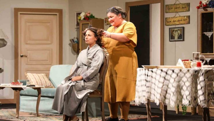 Şehir Tiyatrosu perdelerini açıyor