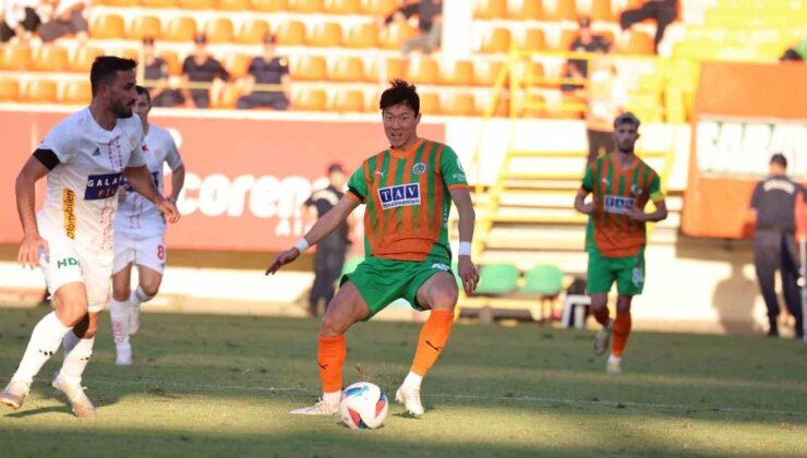 Trendyol Süper Lig: Alanyaspor: 1 Antalyaspor: 2 (Maç sonucu)