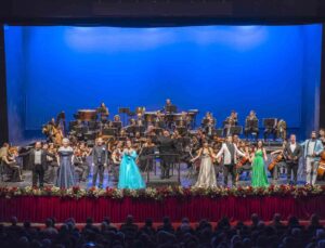 Yeni sanat sezonu “Gala Konser” ile başladı