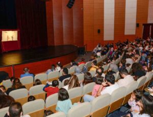 4. Yenişehir Komedi Oyunları Festivali başladı