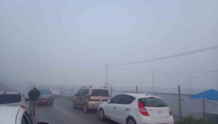 Antakya’da sis etkili oldu