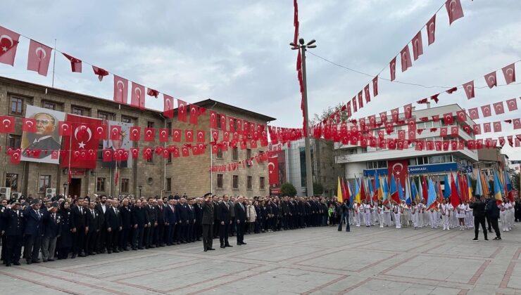 Atatürk vefatının 86’ıncı dönümünde Isparta’da törenle anıldı