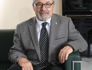 Başöğretmen Atatürk Onur Ödülü Prof. Dr. Naci Görür’e verilecek