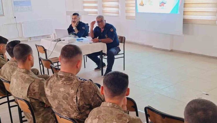 Hatay’da askerlere yangın güvenliği eğitimi verildi