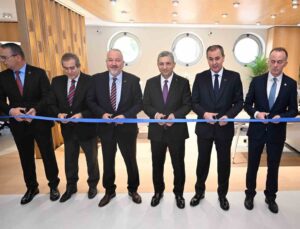 İş Bankası ilk turizm şubesini Antalya’da açtı
