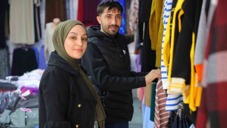 Kahramanmaraş’ta depremzede çiftler “Aile Gençlik Fonu” ile yuva kurdu