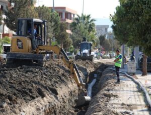 Kınık ve Ova’da 40 yıllık içme suyu hattı yenileniyor