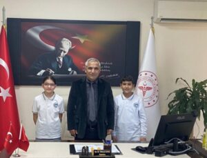 Kumbaralarındaki parayla tekerlekli sandalye aldılar
