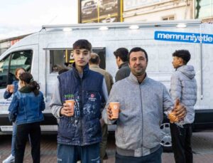 Mersin’de ’1 Ekmek, 1 Çorba’ projesi yeniden başladı
