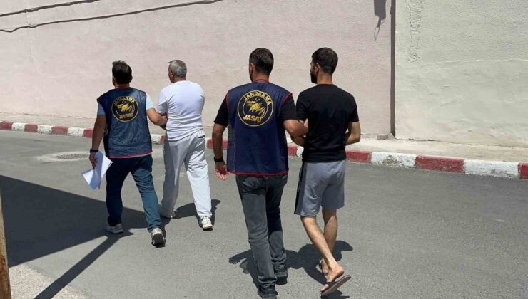 Mersin’de aranan şahıslar operasyonu: 31 tutuklama