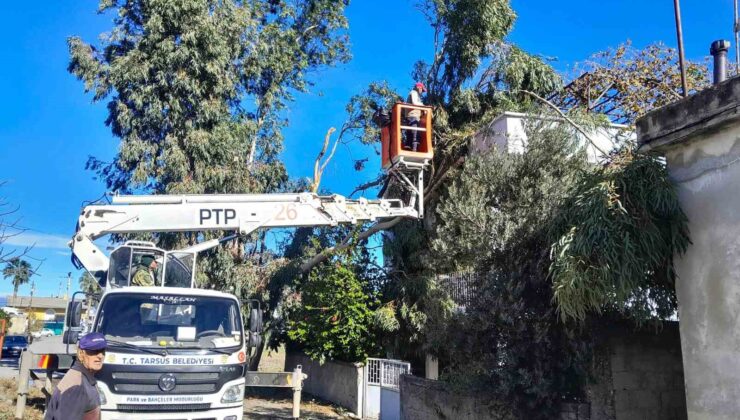 Tarsus’ta yağış sonrası yaşanan olumsuzluklar gideriliyor