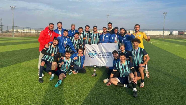 ALKÜ’nün gururları birinci oldu