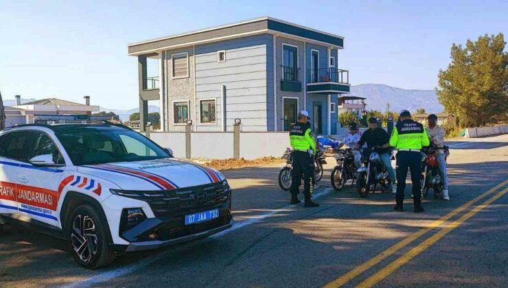 Antalya’da kurallara uymayan motosiklet sürücülerine ceza yağdı