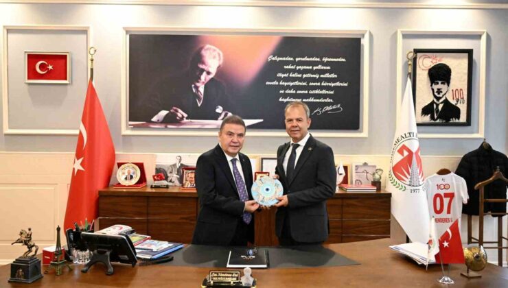 Başkan Böcek: “El ele verip Döşemealtı’nı geliştireceğiz”