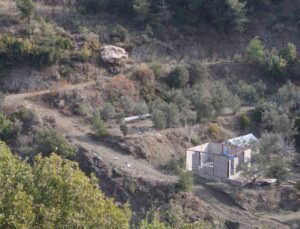 Depremzede vatandaşları korkutan patlamalar kamerada