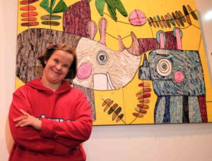 Down sendromlu ressam kalbindekileri tuvale aktarıyor