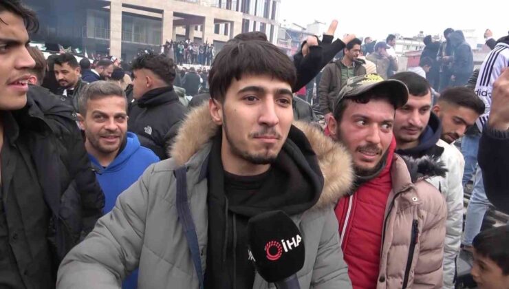 Esad ülkeyi terk etti Adana’daki Suriyeliler kutlama yaptı