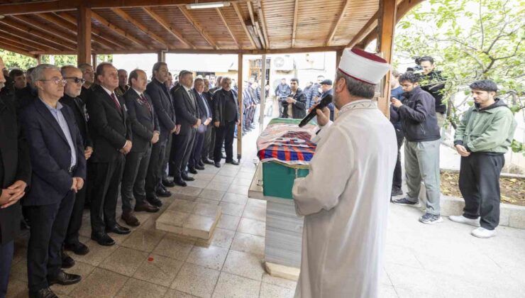 Eski milli boksör Hacı Bayram Birinci, Mersin’de son yolculuğuna uğurlandı