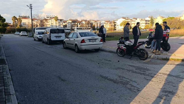 Hafif ticari araçla çarpışan motosikletin sürücüsü yaralandı