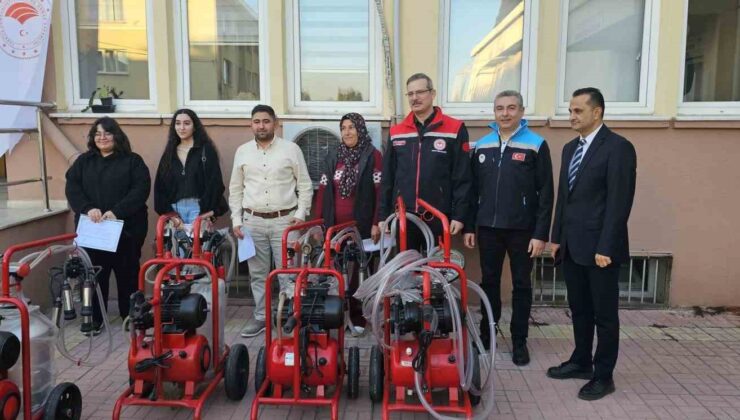 Hayvan yetiştiricilerine ’süt hijyeni ve sanitasyon’ eğitimi