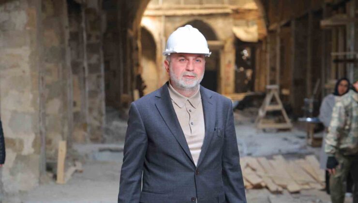 Kahramanmaraş’ta 5 asırlık tarihi çarşıda restorasyon çalışmaları sürüyor