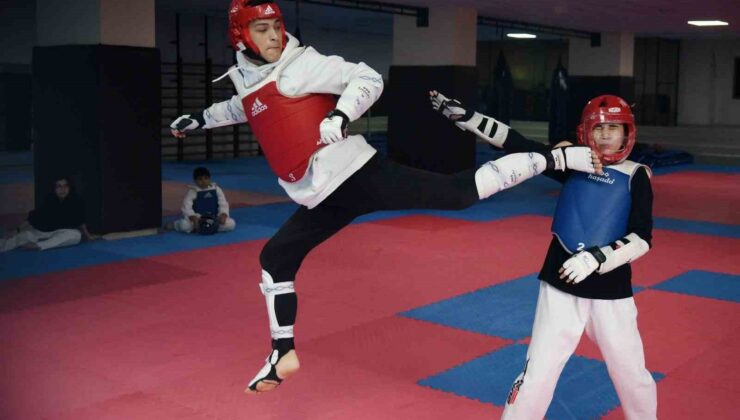 Kepezli tekvandocular şampiyonaya hazırlanıyor