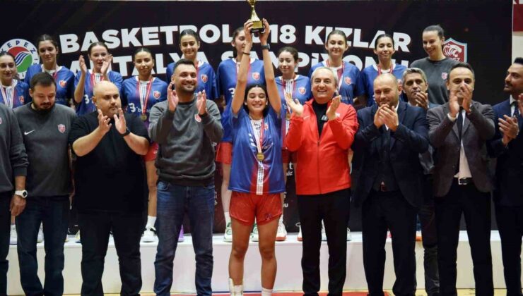 Kocagöz’den şampiyonlara özel tebrik
