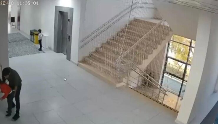 Okul müdürünün Heimlich manevrası  öğrenciyi kurtardı