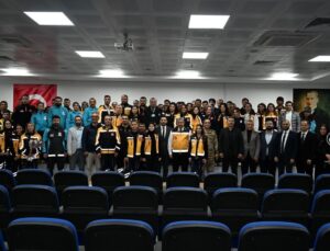 Osmaniye’de ’Fermuar Sistemi ile Yaşama Yol Ver’ programı tanıtıldı