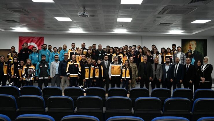 Osmaniye’de ’Fermuar Sistemi ile Yaşama Yol Ver’ programı tanıtıldı