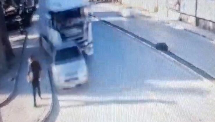 Tarsus’ta bir kişinin yaralandığı kaza güvenlik kamerasına yansıdı