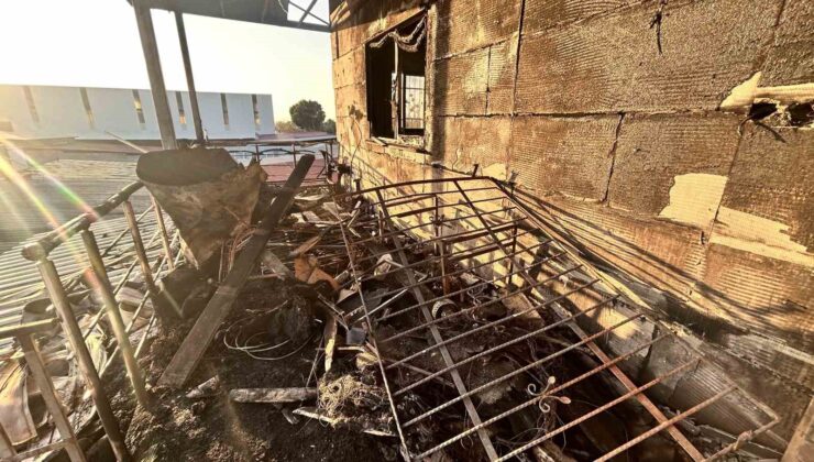 Ülkesine dönme hazırlığı yapan Suriyeli ailenin evi yangında küle döndü