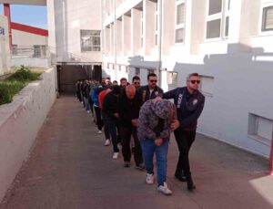 Yasa dışı bahis sitesi paneli satın alan 32 şüpheli yakalandı