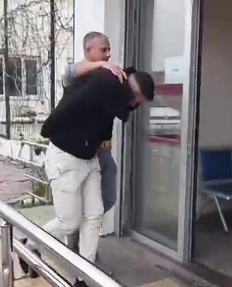 Yaşlı kadını “kimliğin FETÖ’nün eline geçti” bahanesiyle 700 bin TL dolandırdılar