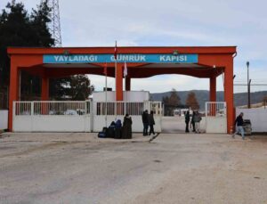 Yayladağı Gümrük Kapısı’ndan geçişler başladı