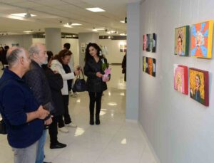 Yenişehir Belediyesi ’Minipaint-3’ sergisini açtı