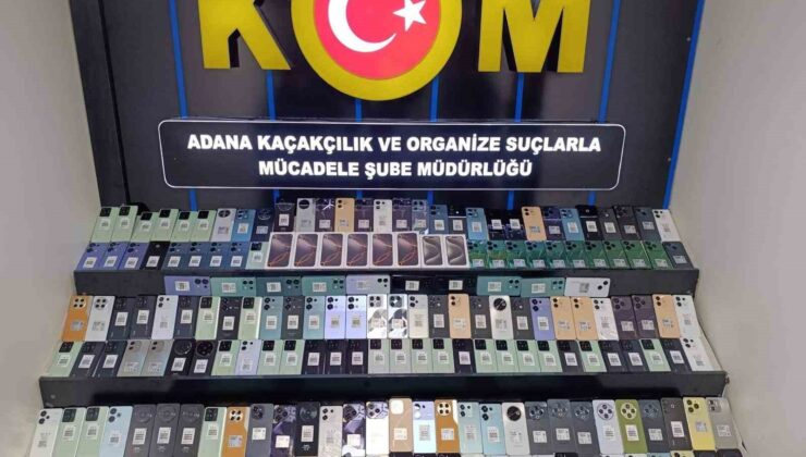 Yolcu otobüsünün motoruna gizlenmiş 188 gümrük kaçağı cep telefonu ele geçirildi