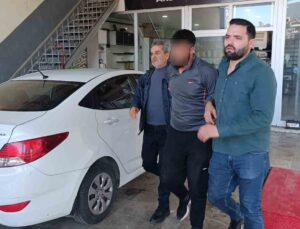 24 yıl kesinleşmiş hapis cezasıyla aranan firari polisten kaçarken kaza yapınca yakalandı