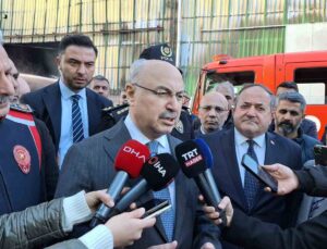 Adana Valisi Köşger: “Yangın başka yere sirayet etmesi önlenecek şekilde çevrelenmiş durumda”
