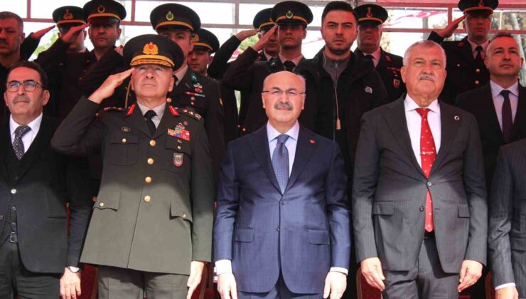 Adana’da 103. yıl coşkusu