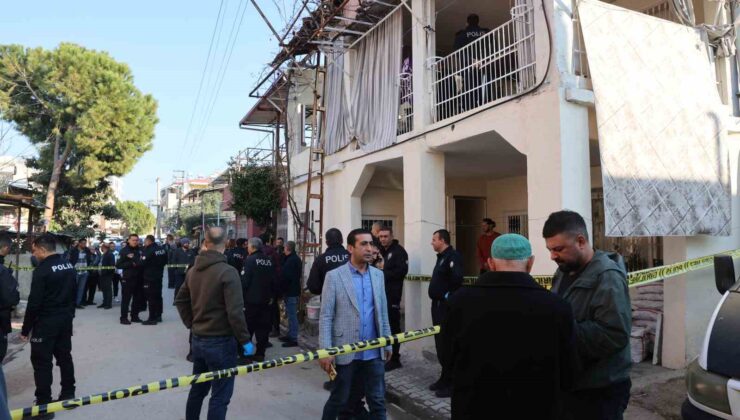Adana’da kahvaltı sofrasında vahşet: İki kadın bir erkek bıçaklanarak öldürüldü