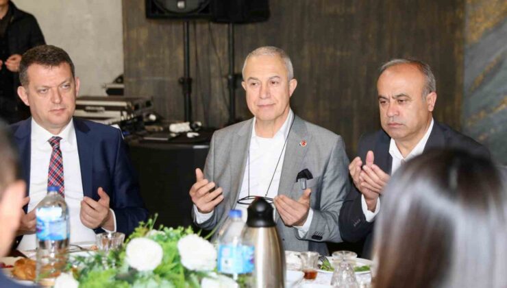Alanya Belediye Başkanı Özçelik: “Muhtarlarla uyumlu çalışmamız hizmete hız kazandıracak”