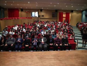 Antalya Büyükşehir Belediyesi’nden “Yerel Gençlik Politikası Programı”